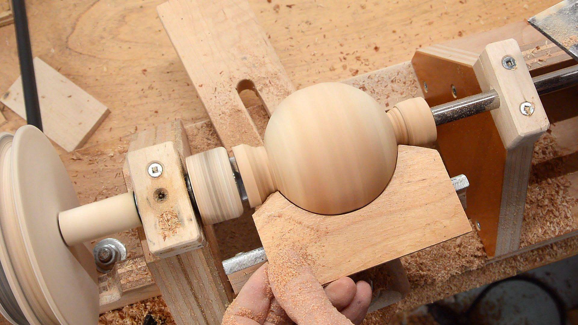Самодельное производство. "Станок для точения балясин". Матиас Вандель инструменты из дерева. Станок для точения древесины vd1100eco. Wood Lathe из дерева.