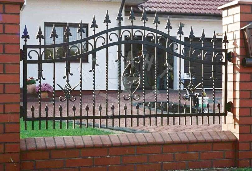 Кованые заборы: 135 фото идей оформления, основные разновидности и преимущества использования