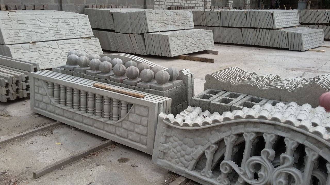 Месиво из бетона. Железобетонный забор zavod-Zhelezobeton. Еврозабор бетонный 2000 500. Формы для железобетонных изделий. Формы для бетонных изделий.